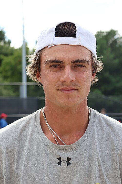 Adam Walton photo