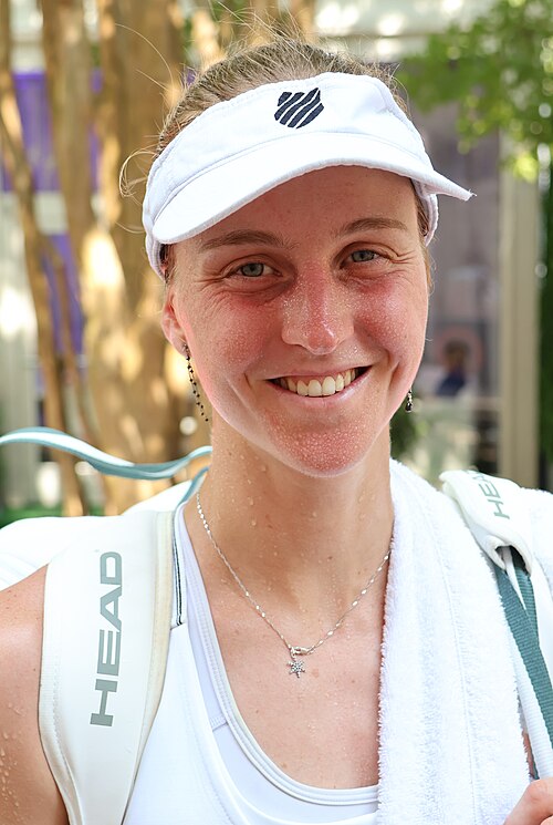 Liudmila Samsonova photo