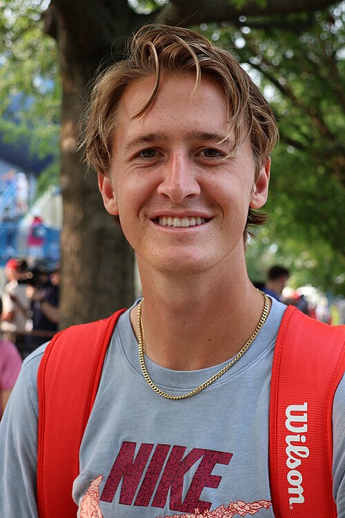 Sebastian Korda photo