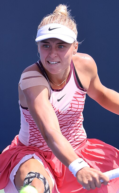 Yuliia Starodubtseva photo